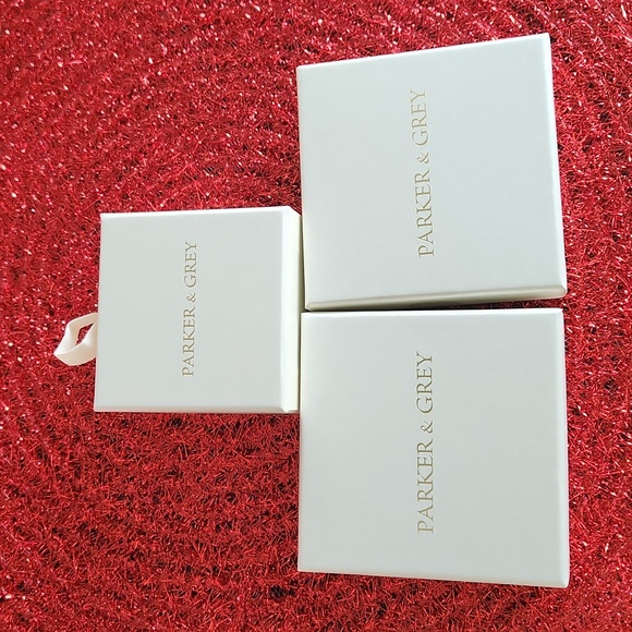 NWT. Elegant Parker and Grey  14 kt flash gold plated unique set - Picture 7 of 11